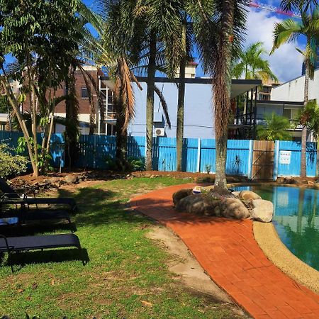 Reef Backpackers Hostel Cairns Ngoại thất bức ảnh